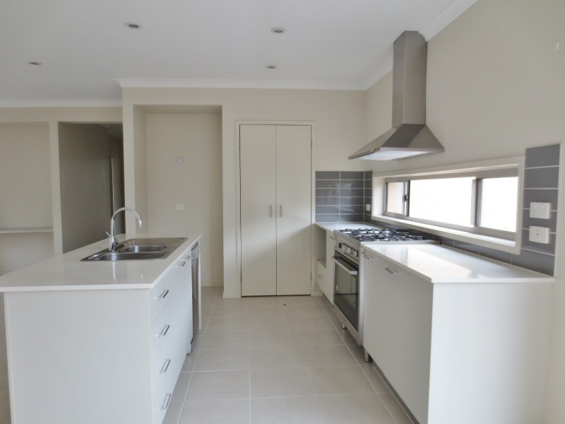 32 Pearson Road, Mernda VIC 3754