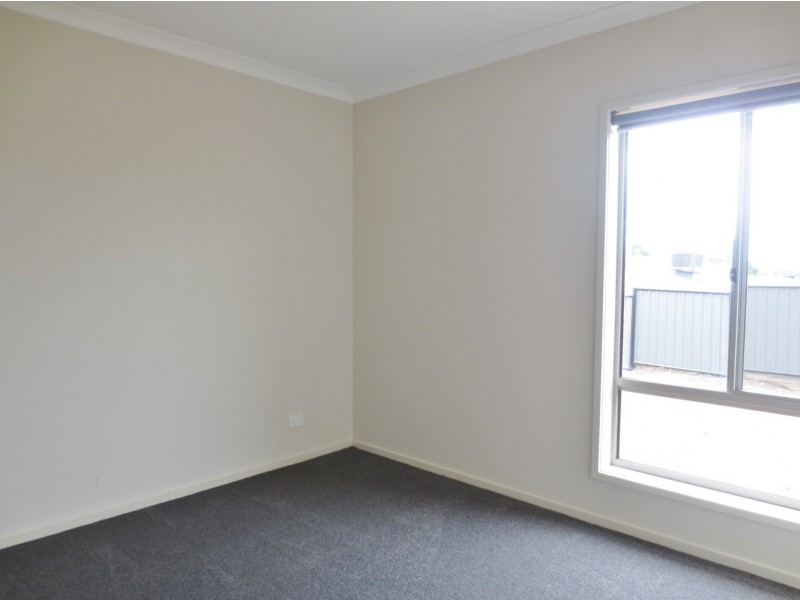 32 Pearson Road, Mernda VIC 3754