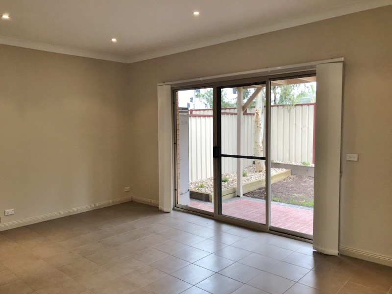 6/45 Ancona Drive, Mill Park VIC 3082