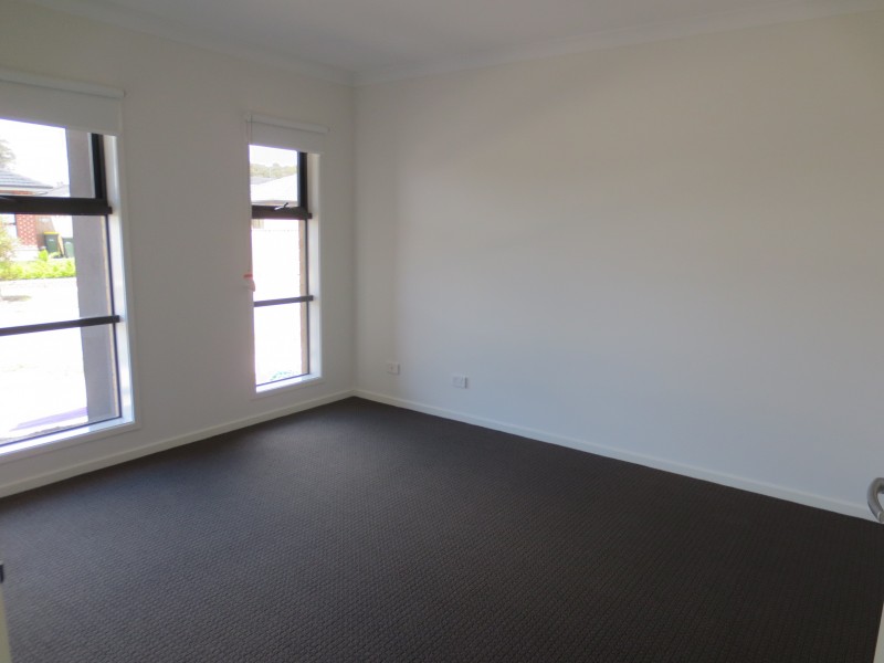 32 Maremma Drive, Mernda VIC 3754