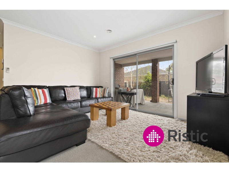 38 Barmah Drive, South Morang VIC 3752