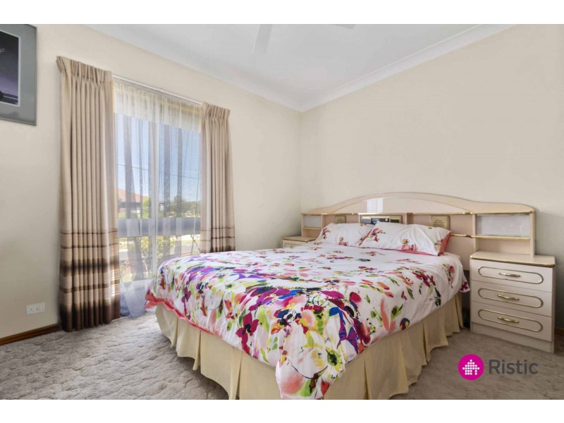 51 Wellington Crescent, Lalor VIC 3075