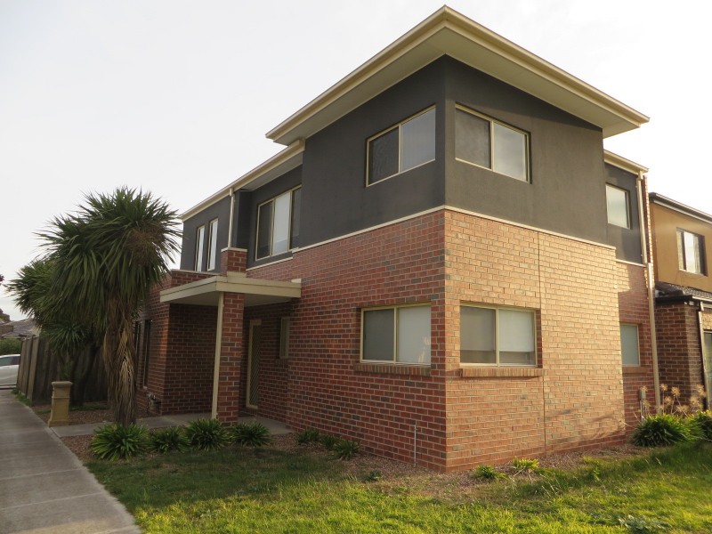 282 The Lakes Boulevard, South Morang VIC 3752