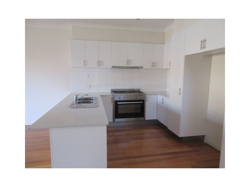 282 The Lakes Boulevard, South Morang VIC 3752