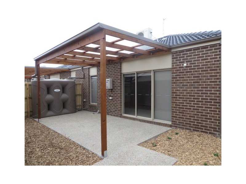 16 Wilhelmina Walk, Epping VIC 3076