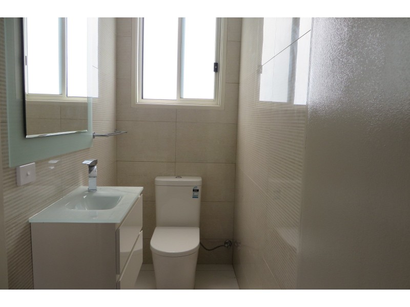 8 Acmena Court, Mill Park VIC 3082