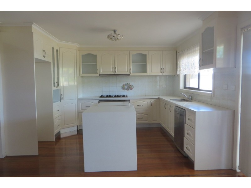 18 Darebin Drive, Thomastown VIC 3074