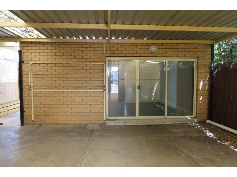 18 Darebin Drive, Thomastown VIC 3074