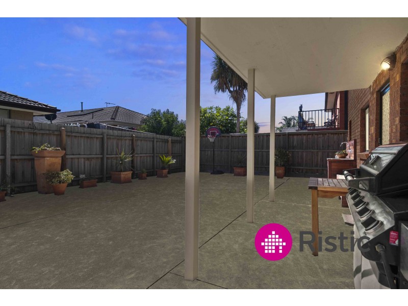 6 Benaroon Drive, Lalor VIC 3075