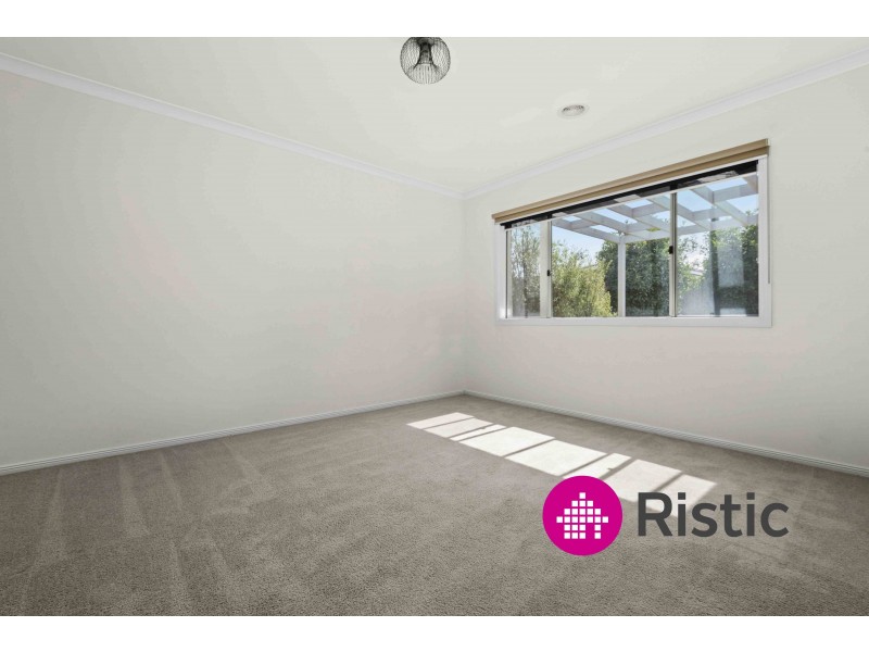 11 Elloura Avenue, Wollert VIC 3750