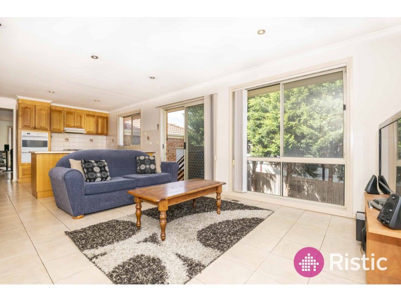 2/64 Longwood Drive, Epping VIC 3076