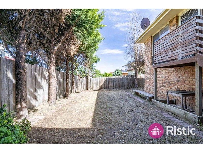 2/64 Longwood Drive, Epping VIC 3076