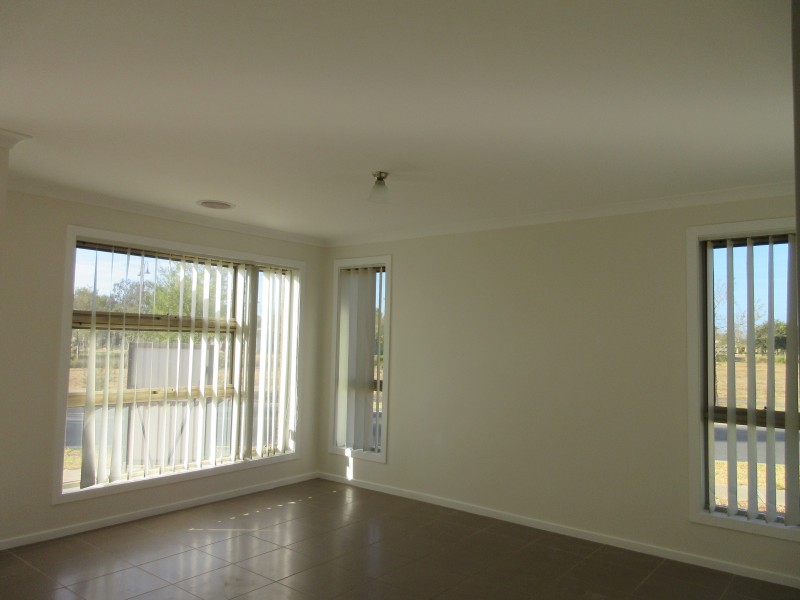 24 Munro Drive, Wyndham Vale VIC 3024
