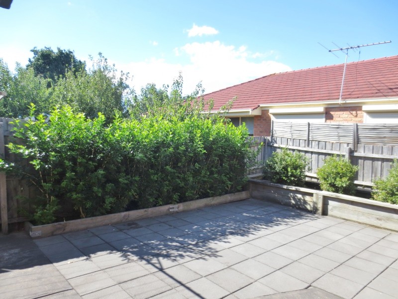 4 Bentley Way, Mill Park VIC 3082
