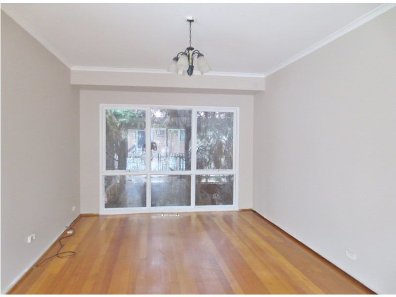 9 Hawkes Drive, Mill Park VIC 3082