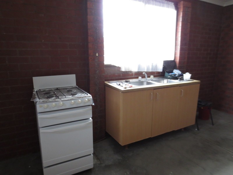 8 Fernshaw Street, Thomastown VIC 3074