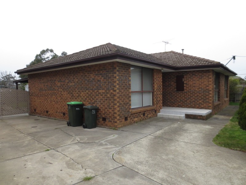 76 Memorial Avenue, Epping VIC 3076