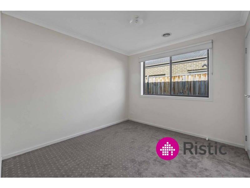 7 Miranda Drive, Doreen VIC 3754