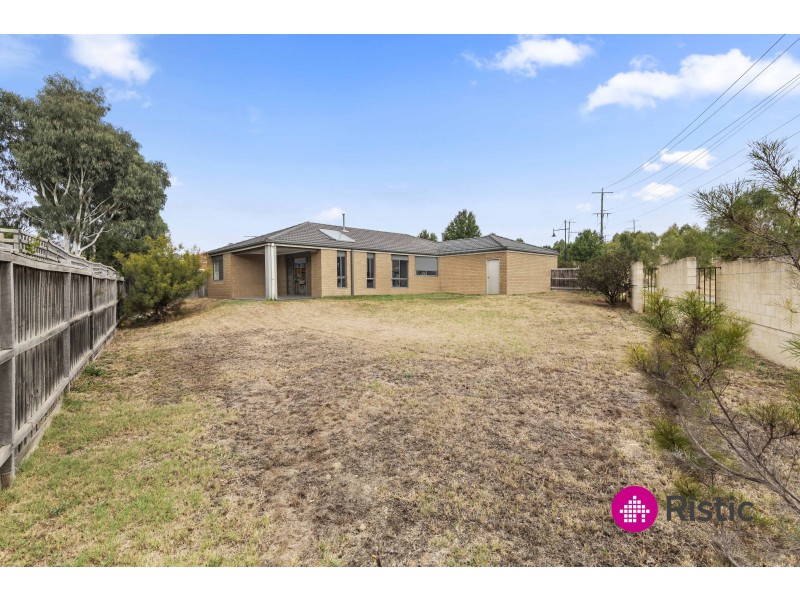 12 Woodridge Crescent, Doreen VIC 3754