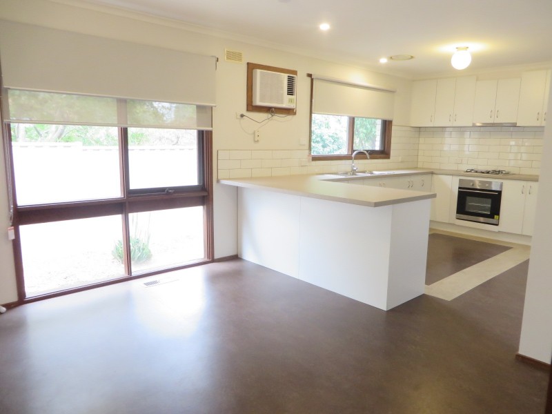 16 Somerset Street, Epping VIC 3076