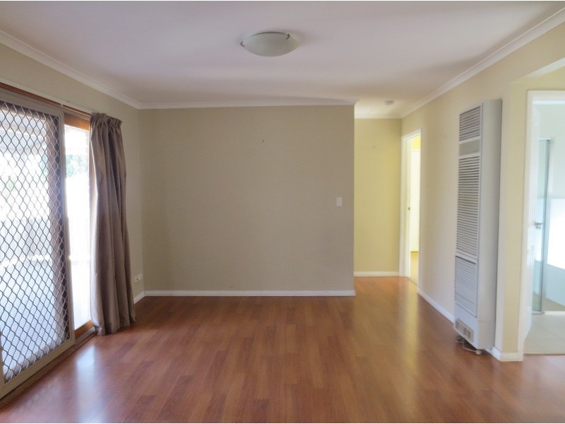 3 Senior Close, Mill Park VIC 3082