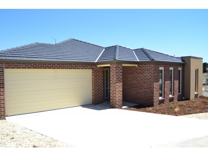 3 Woodridge Crescent, Doreen VIC 3754