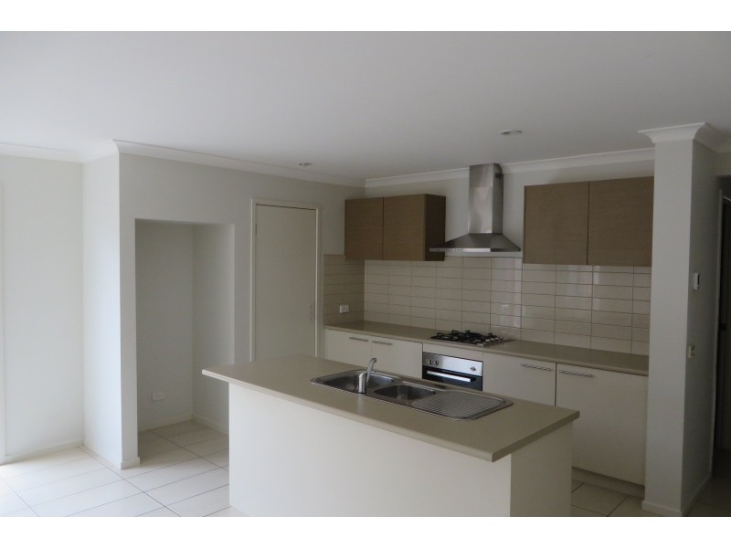 16 Endurance Street, Doreen VIC 3754