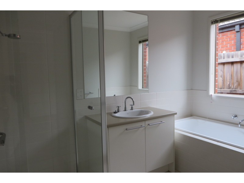 16 Endurance Street, Doreen VIC 3754