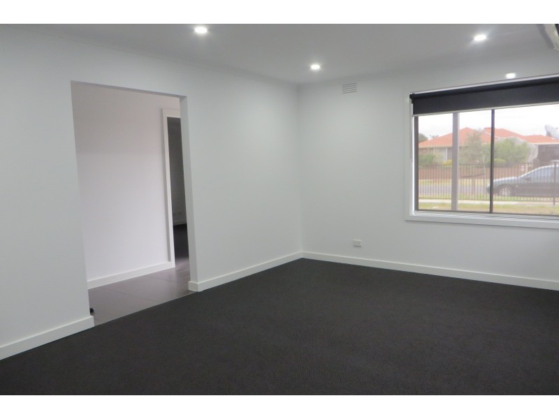 1/210 Darebin Drive, Lalor VIC 3075
