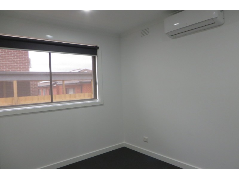 1/210 Darebin Drive, Lalor VIC 3075