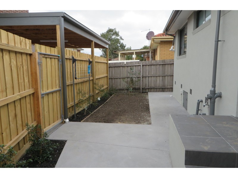 1/210 Darebin Drive, Lalor VIC 3075