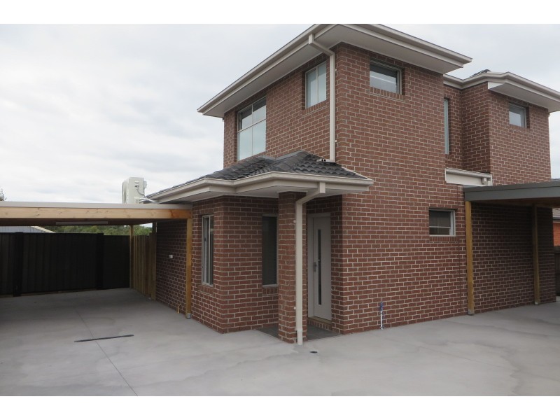 2/210 Darebin Drive, Lalor VIC 3075