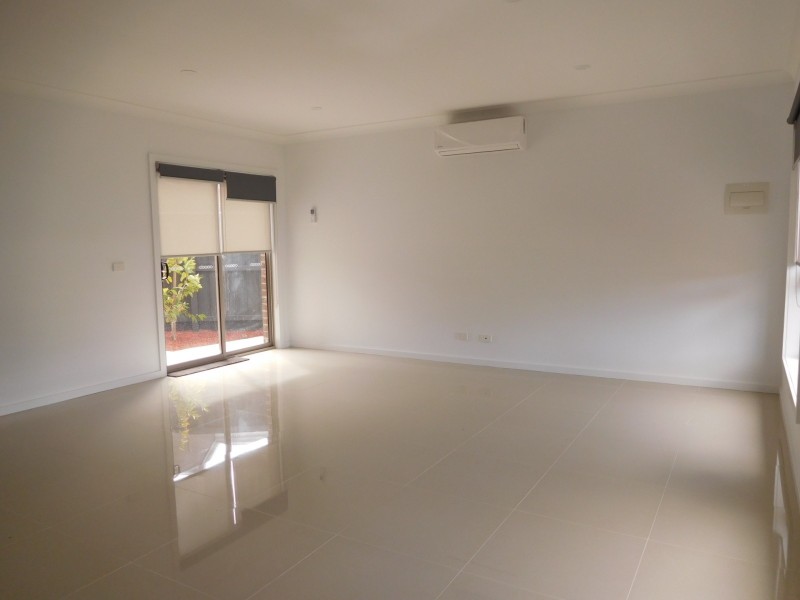 128 Moffat Drive, Lalor VIC 3075