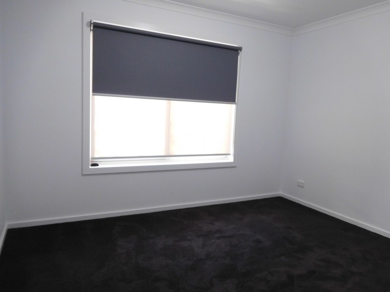 128 Moffat Drive, Lalor VIC 3075