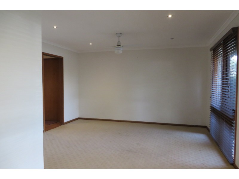 113 Prince Of Wales Avenue, Mill Park VIC 3082