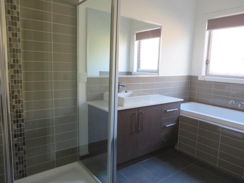 17 Vicarage Drive, Wollert VIC 3750