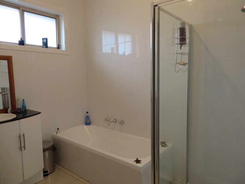 32 Baystone Road, Epping VIC 3076