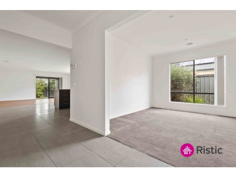 16 Pearson Road, Mernda VIC 3754