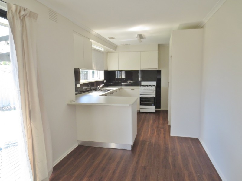 2 Kilborn Court, Mill Park VIC 3082