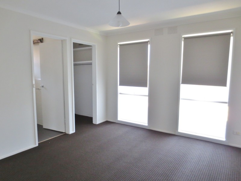 2 Kilborn Court, Mill Park VIC 3082