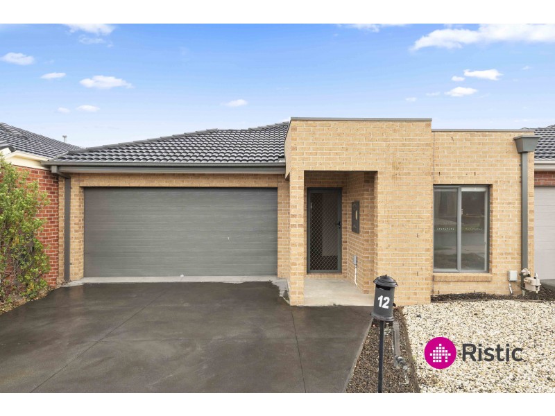 12 Dolphin Drive, South Morang VIC 3752