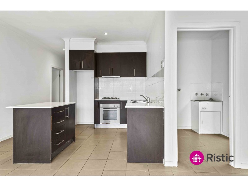 12 Dolphin Drive, South Morang VIC 3752