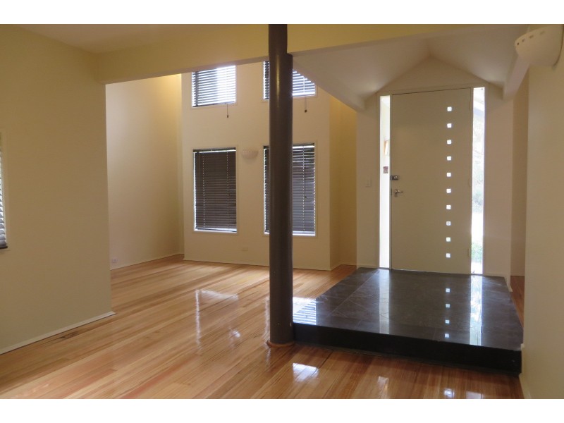 1 Woodlands Grove, Bundoora VIC 3083