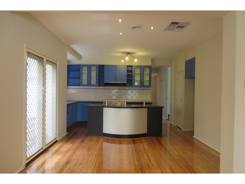 1 Woodlands Grove, Bundoora VIC 3083