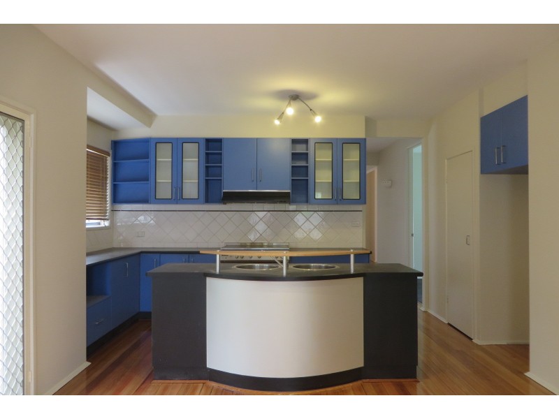 1 Woodlands Grove, Bundoora VIC 3083