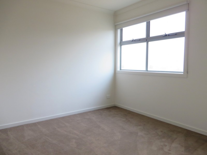 311 The Lakes Boulevard, South Morang VIC 3752