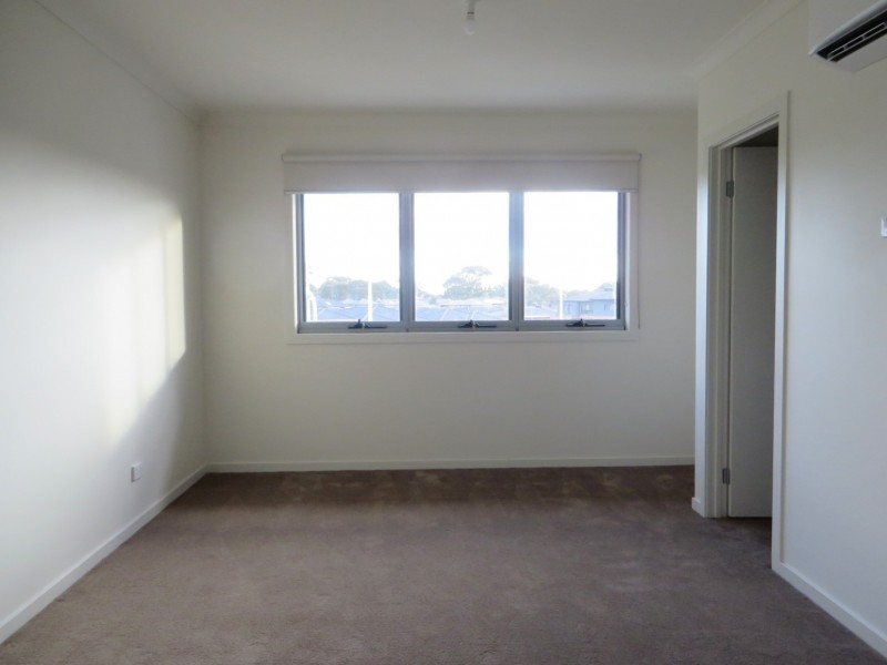 311 The Lakes Boulevard, South Morang VIC 3752