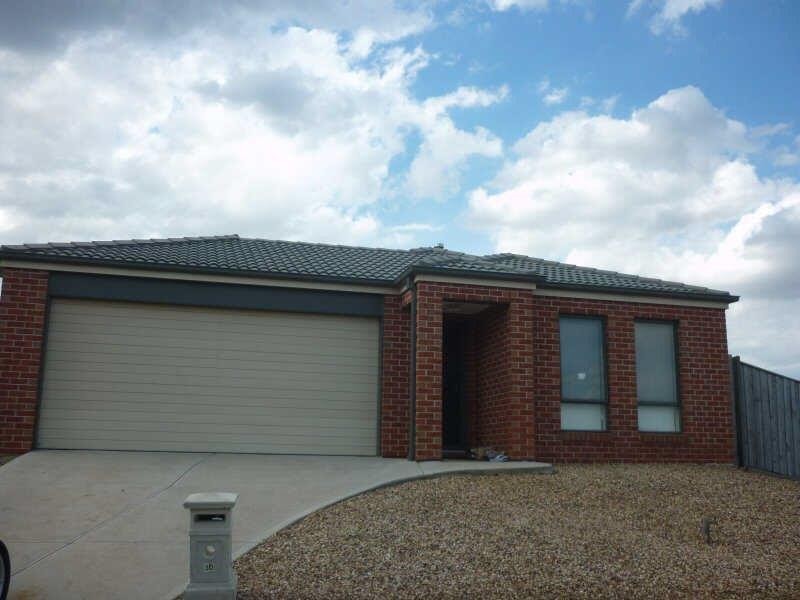 30 Cootamundra Circuit, Melton VIC 3337