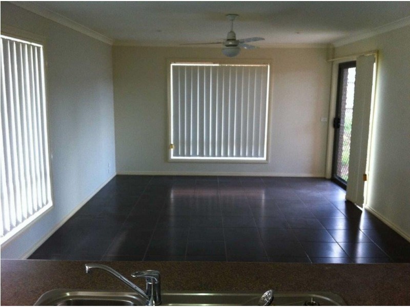 30 Cootamundra Circuit, Melton VIC 3337