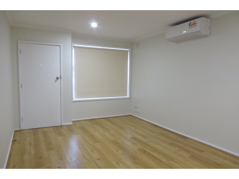 4/35 Allenby Avenue, Reservoir VIC 3073